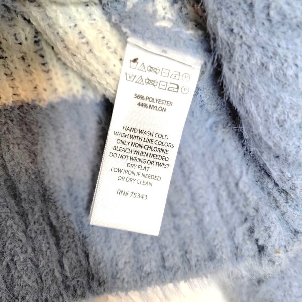 NWOT Blue Soft Knit Quarter zip Sweater Women Size Large - Picture 9 of 9